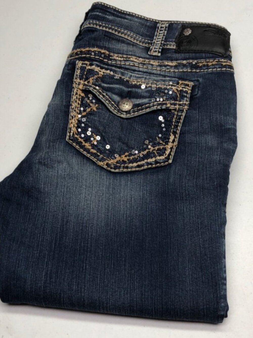 SILVER SUKI MIDRISE SLIM STRAIGHT LEG JEANS 31x31 ⭐️